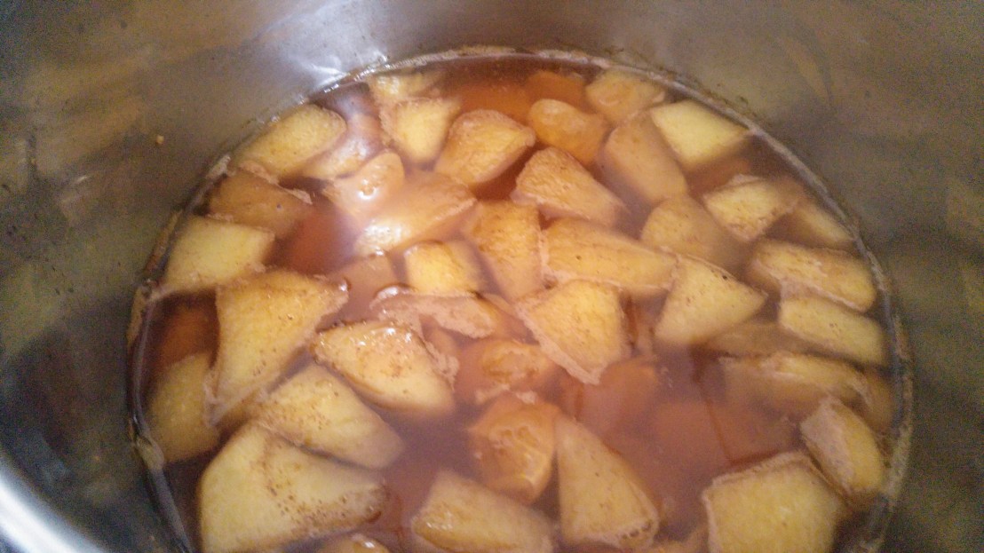 Cooked mulled tea in a pot