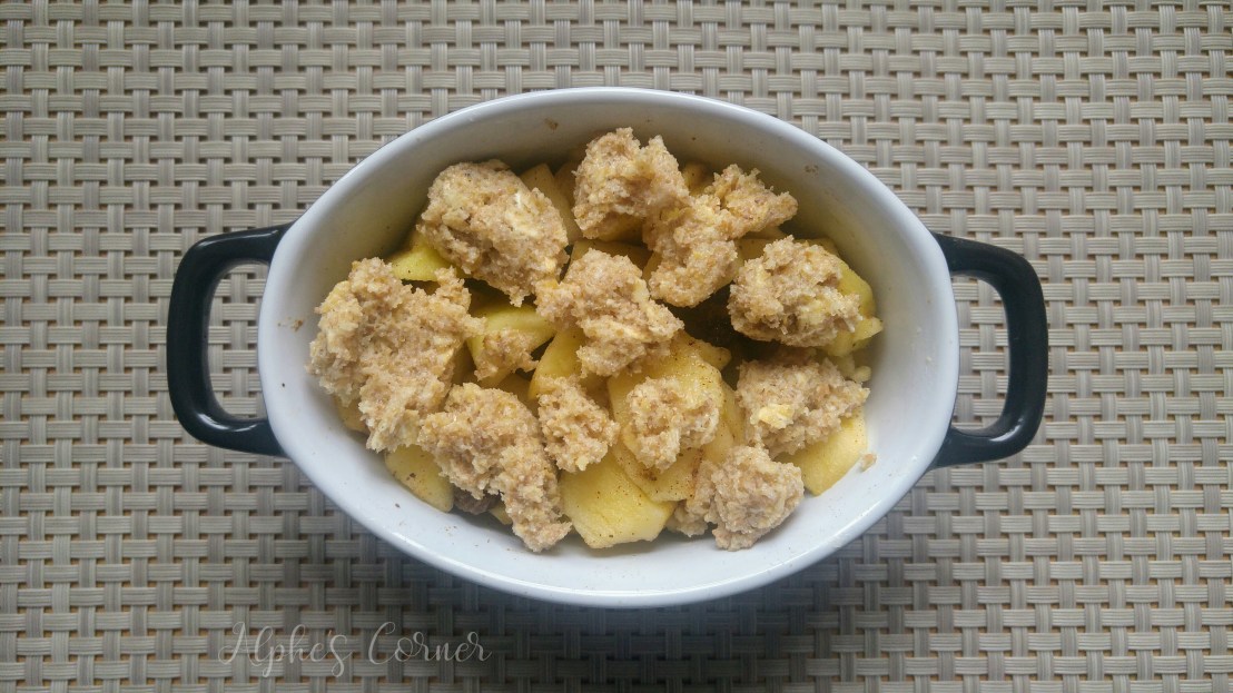 Apple crumble for one - apples with crumble on top