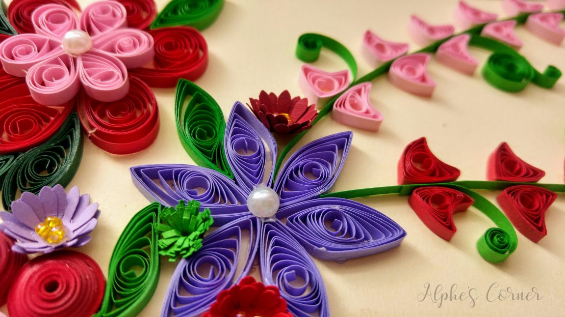 Grandmother's Day quilling card - close up - purple flower