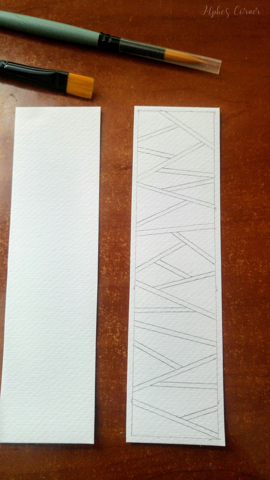 Sketching a geometric pattern on a bookmark
