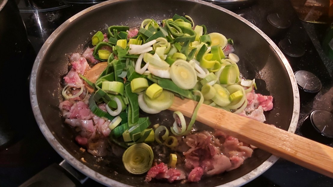 Making the leek and bacon sauce for the pie