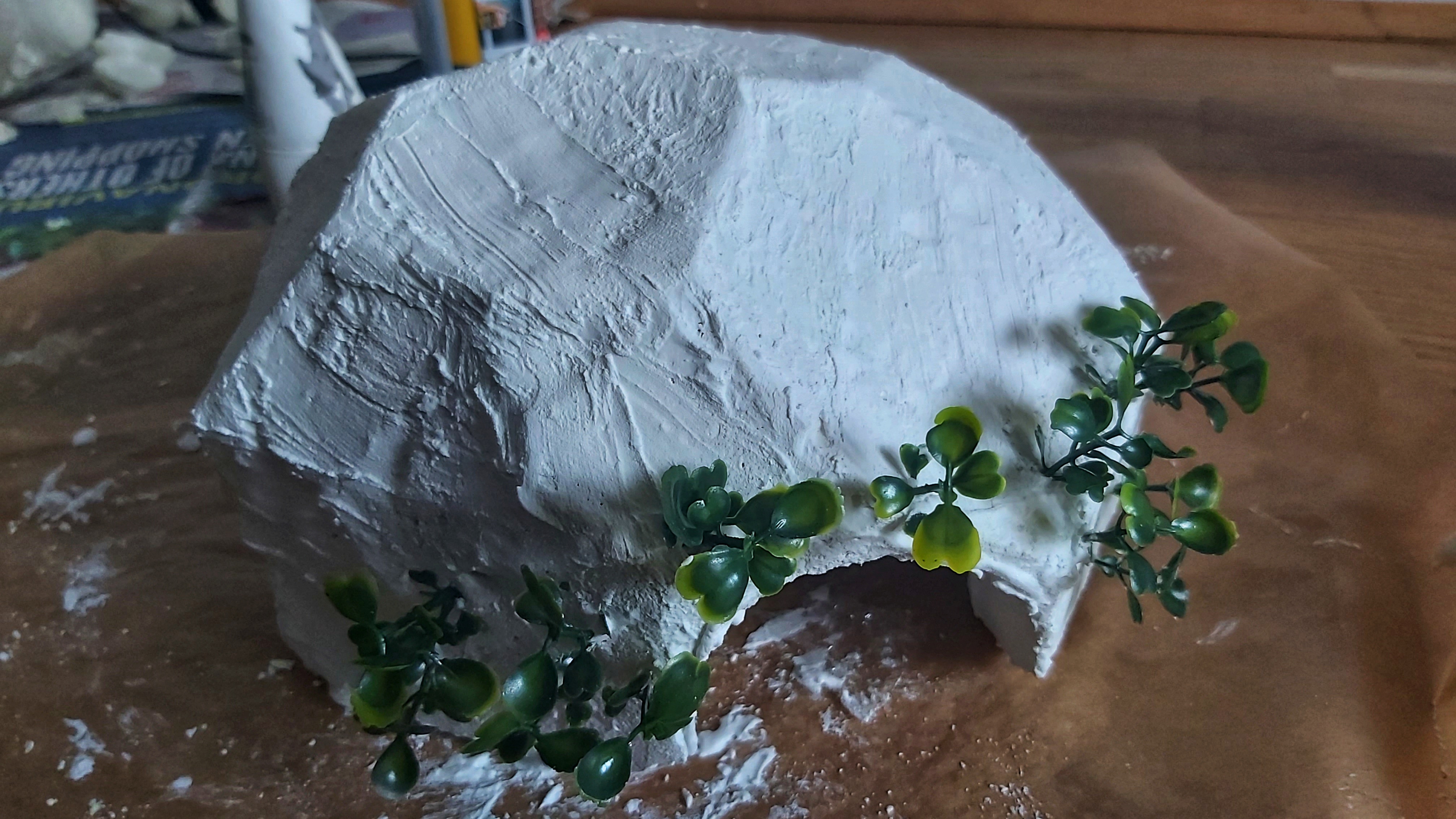 DIY reptile cave - ready for painting