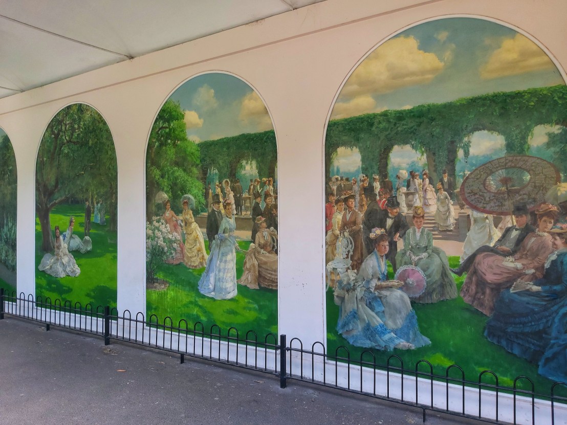 Holland Park Dutch Garden