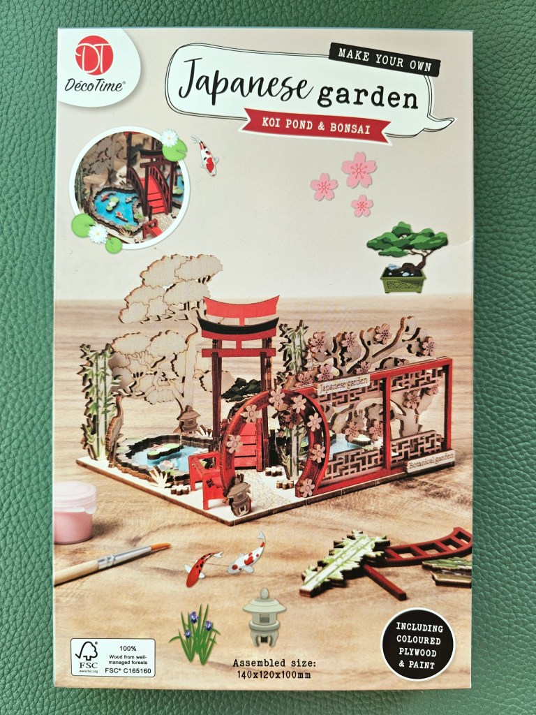 The box with a DIY plywood modelling set for making a Japanese garden.