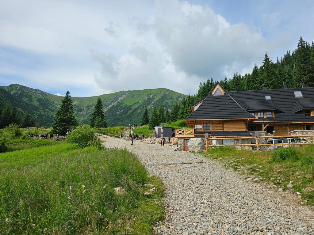 Mountain shelter in Hala Kondratowa