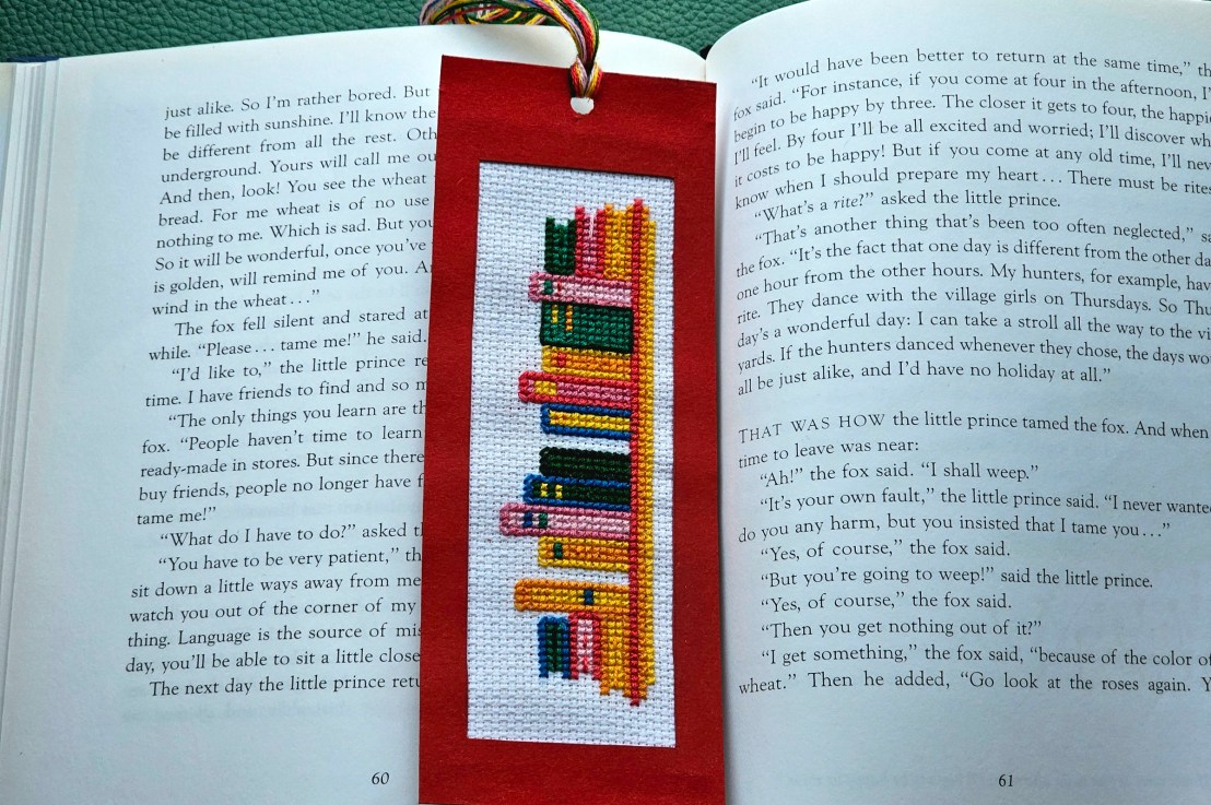 DIY Cross Stitch Set – Bookmark – Shelf With&nbsp;Books