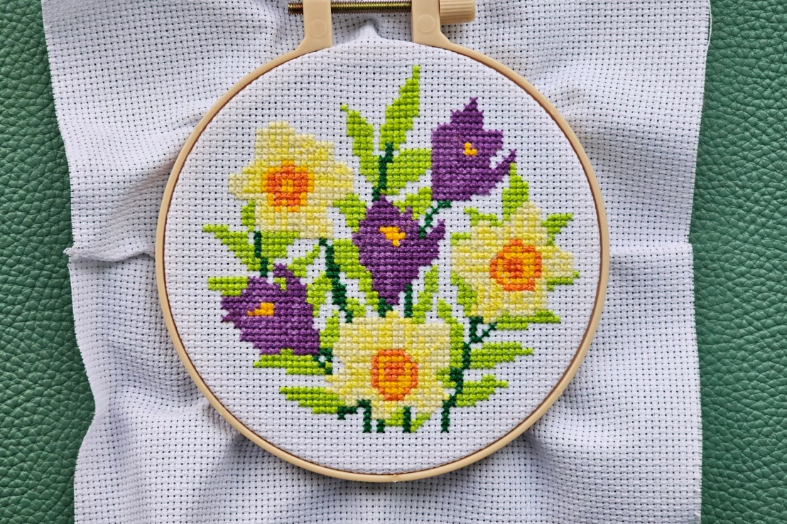 DIY Mini Cross Stitch Kit – Daffodils And&nbsp;Crocus