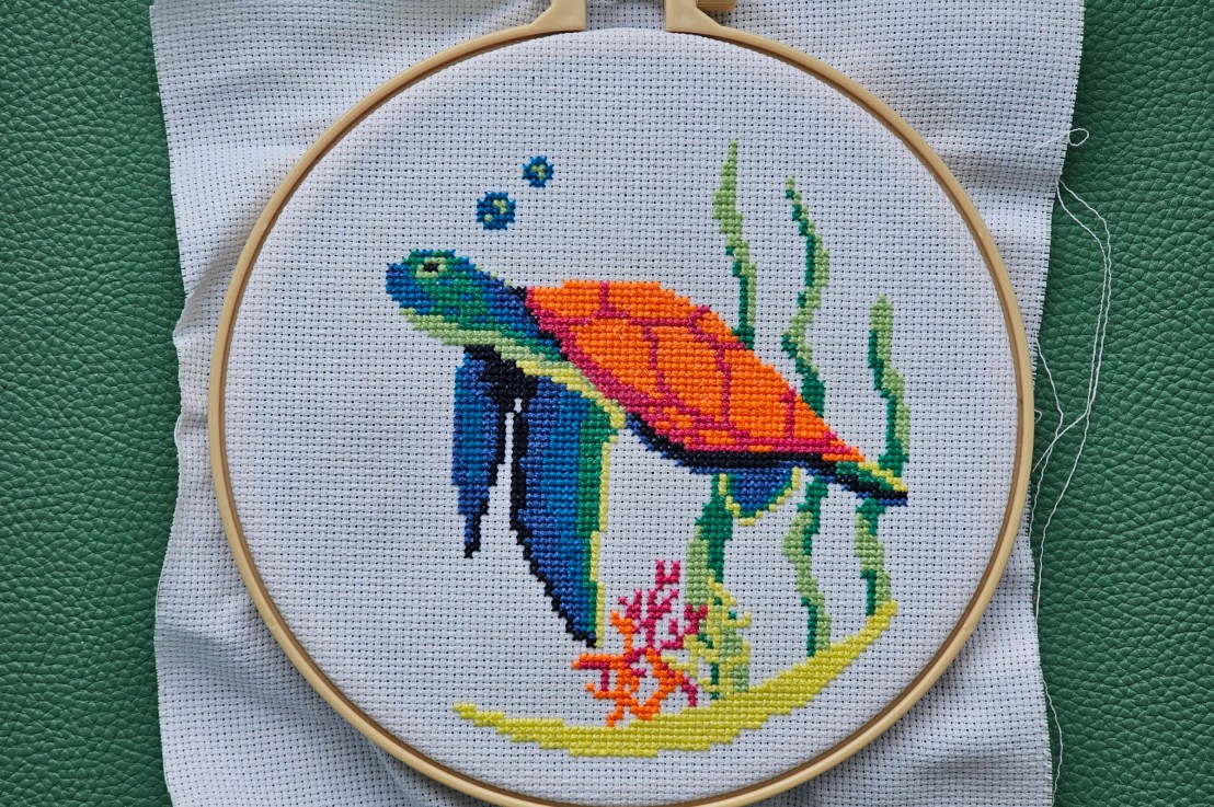 DIY Cross Stitch Set – Neon&nbsp;Turtle