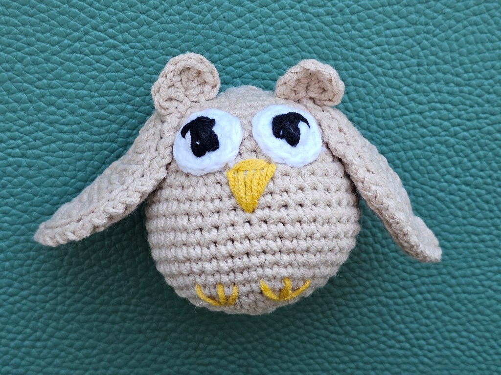 Finished DIY crocheted mini owl