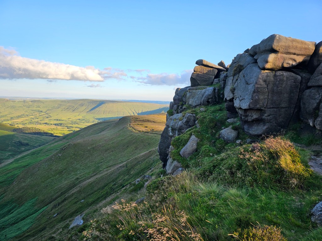 Woolpacks rock formations near Grindslow Knoll in Edale, Peak District